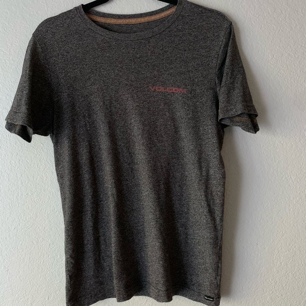 Volcom modern fit men’s soft gray t-shirt